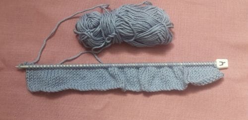 knitted scrunchie work in progress